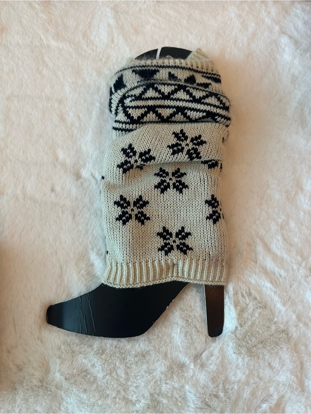 Knit Snowflake Women’s Boot Cuff - Beige and Black